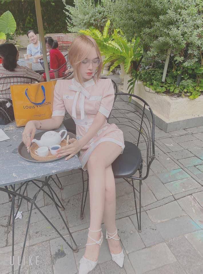 Câu chuyện trường trung học gợi cảm 1v1